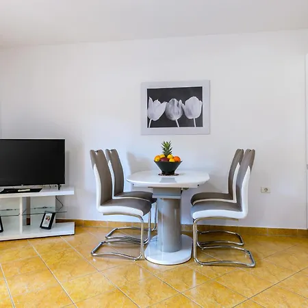 Apartment Senad - Veliki - Mpolo